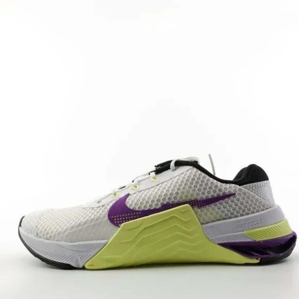 Nike Women's White Lemon‎ Wild Berry Metcon 7 Mesh Athletic Training Size 9